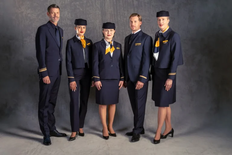 Ko uniforma postane modna izjava: Lufthansa ob 100-letnici v novo obdobje z BOSS podpisom