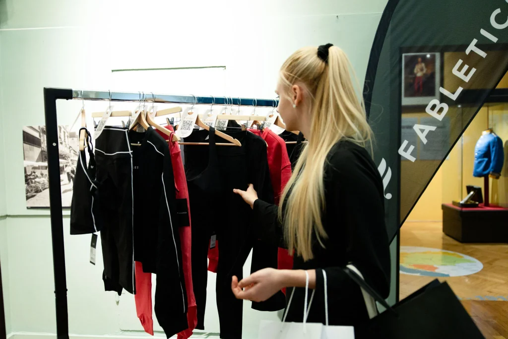 Ko se bralke Etikete srečajo v živo: tako je bilo na prvem Pilates Editu powered by Fabletics v Cekinovem gradu
